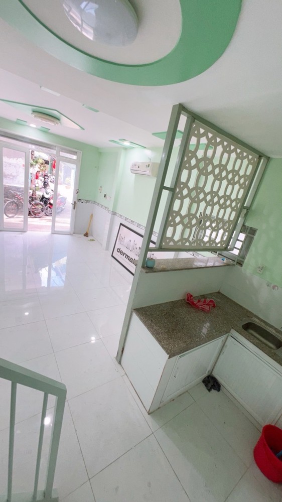 Bán Nhà Trịnh Đình Trọng Kênh Tân Hóa Ngang 4,2M 2 Tầng Hẻm 3M Thông Chỉ 3 Tỷ 350 Thương Lượng
