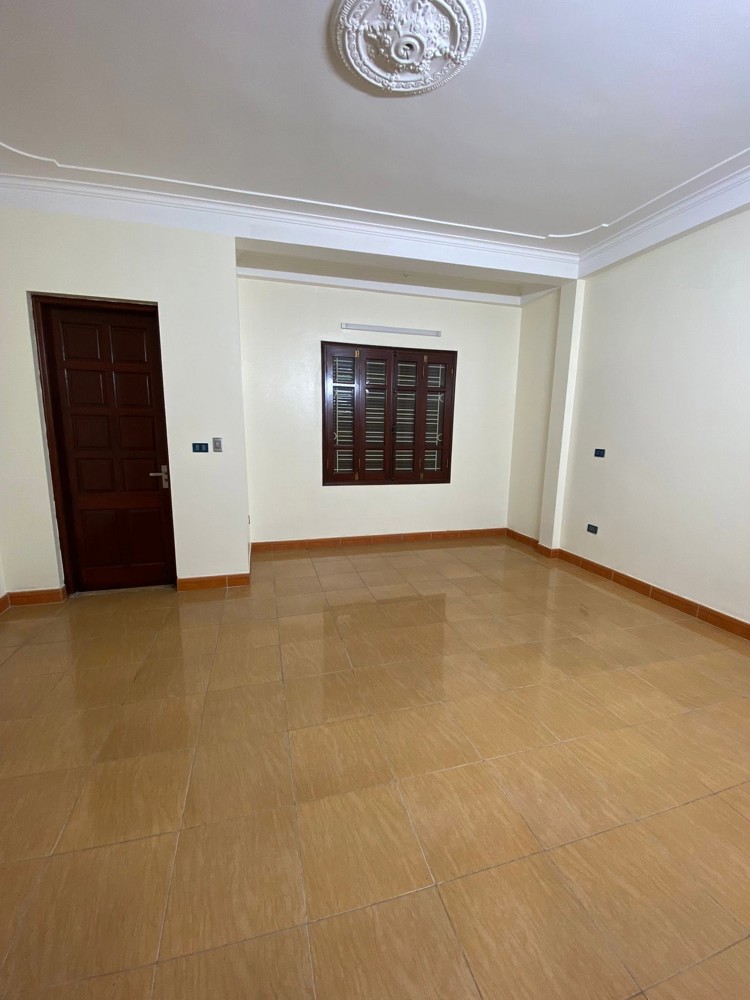 Ô Tô Tránh Trung Kính, 1 Nhà Ra Phố 42/50M 4T Kinh Doanh, 25.9 Tỷ
