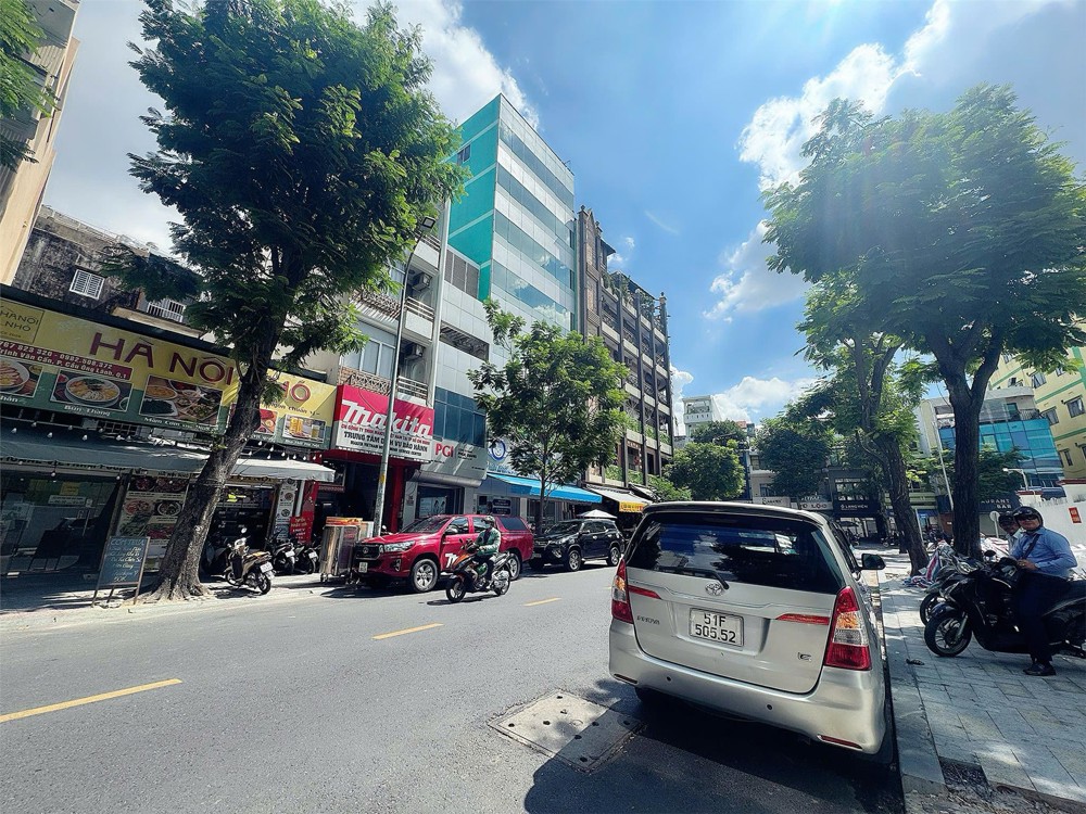 Duy Nhất Nhà Bán Giá Tốt Cho Đầu Tư - Mặt Tiền Đường Trịnh Văn Cấn, P.cầu Ông Lãnh, Quận 1 - Ngang