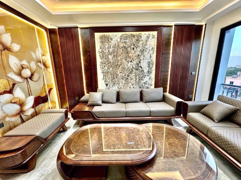 Hơn 15 Tỷ-Bán Nhà Thạch Bàn 55M2-Mt 6M-7 Tầng Thang Máy-Ô Tô Tránh-Lô Góc-Full Nội Thất-Hàng Xóm