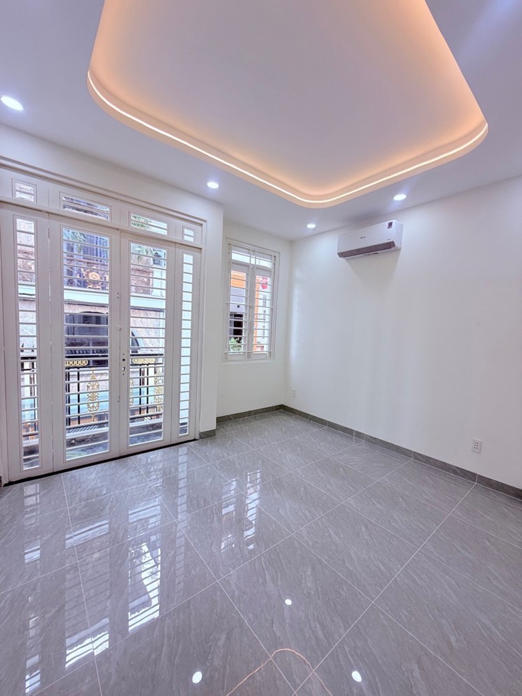 Chính Chủ Cần Bán Nhà Hxh Đường Nguyễn Hữu Tiến 40M2 Với 6Ty Hơn
