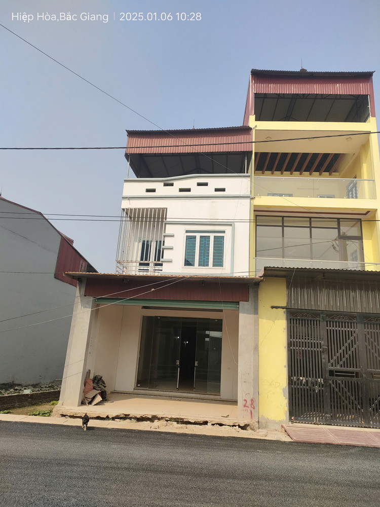 Bán Gấp Giá Rẻ Mặt Phố Nguyễn Văn Giáp 150M, Cấp 4, Mặt Tiền 5.5M, 1.7 Tỷ Nam Từ Liêm