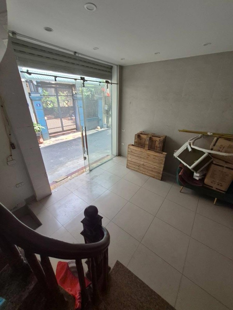 Bán Nhà Bồ Đề 9 Tỷ Mặt Tiền 5M,Ngõ Kinh Doanh Ô Tô 7 Chỗ,Long Biên