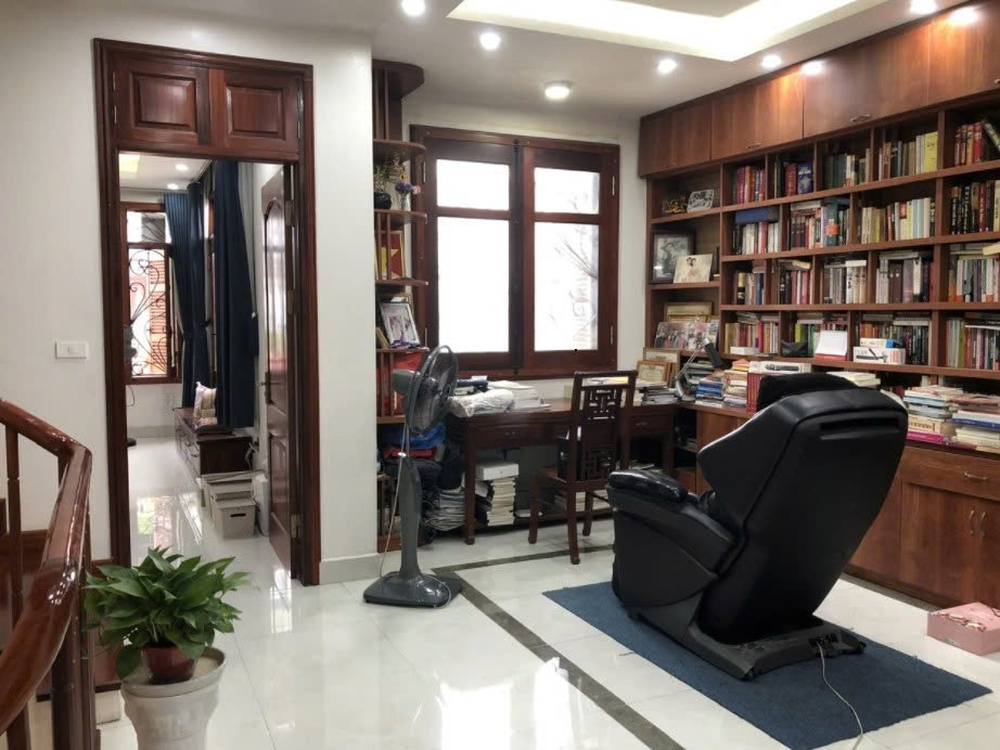 Hót Nhà Đẹp – Giá Tốt- Chính Chủ Bán Nhà Mặt Tiền 7M Tại Phường Long Biên, Q. Long Biên, Hà Nội