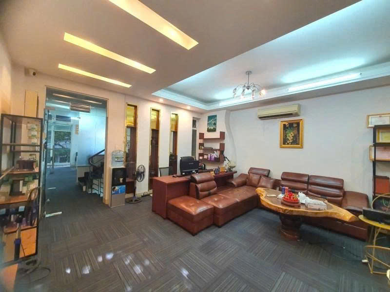 Bán Nhà Mặt Tiền C1 - Giao Cộng Hòa, Thông Hoàng Hoa Thám, 6,1X48m, 4 Tầng, 39,9 Tỷ