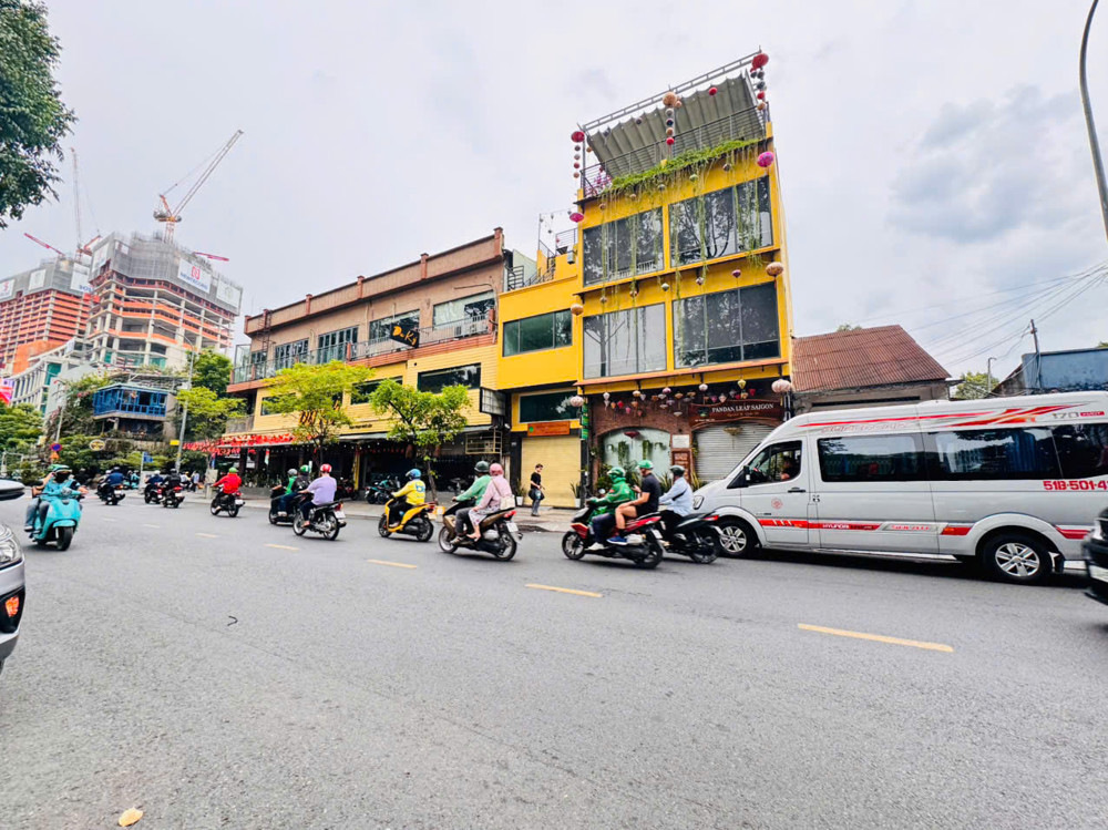 Quỹ Đất Khan Hiếm Bán- Mặt Tiền Phạm Ngũ Lão, Q.1(p.bên Thành)- Dt 5,3M*13,3M- Chính Chủ 0938676685