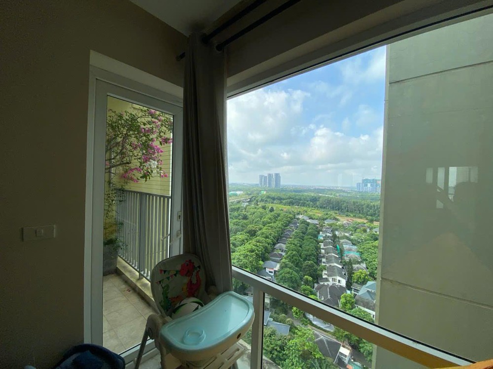 Cho Thuê Căn Penhouse Rừng Cọ Kđt Ecopark. 244M²- 12Tr/thg