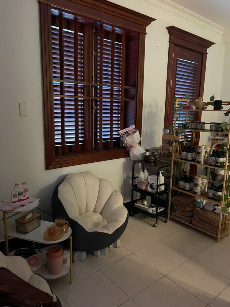 Quận 2 ! Sang Rẻ Chỉ 49 Tr, Spa Gội – Body Decor Đẹp, Mb Thuê Rẻ : 6,5Tr, Kdc Cắt Lái Dân Cư Đông,