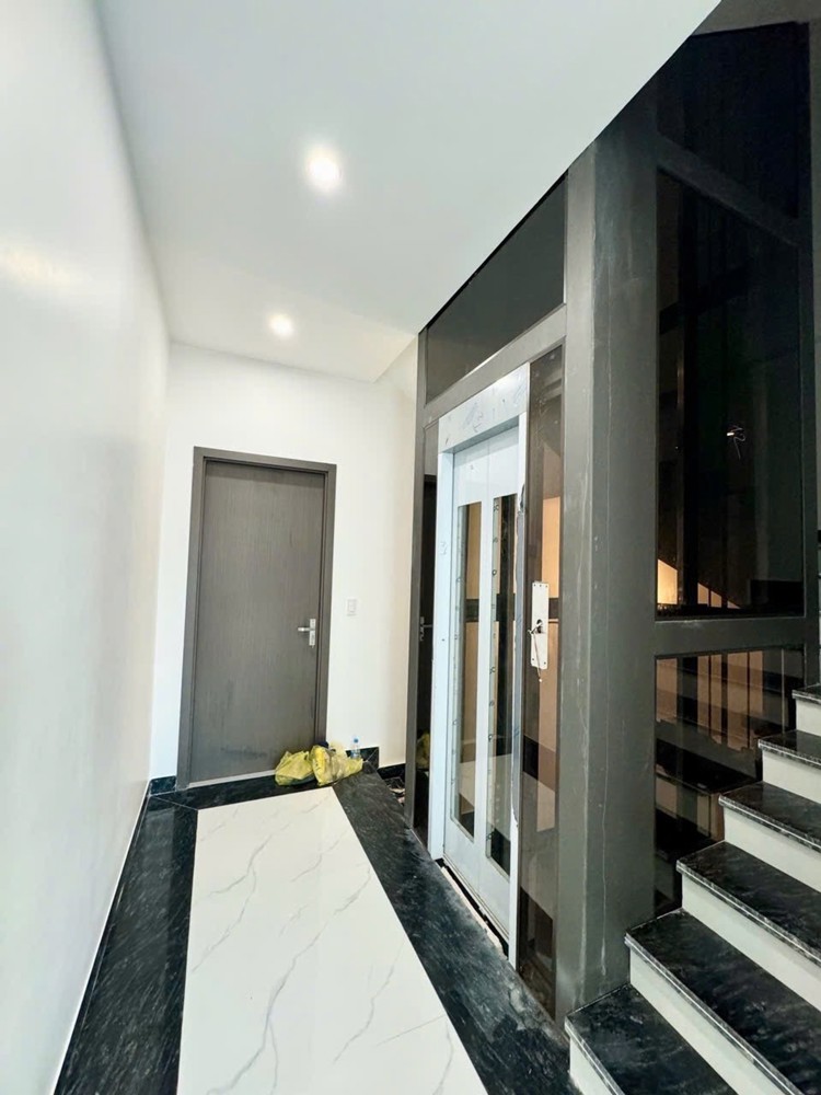 Nhà Mới Khu Phân Lô Đằng Hải - Trần Hoàn, 4,5 Tầng, Thiết Kế Sẵn Thang Máy