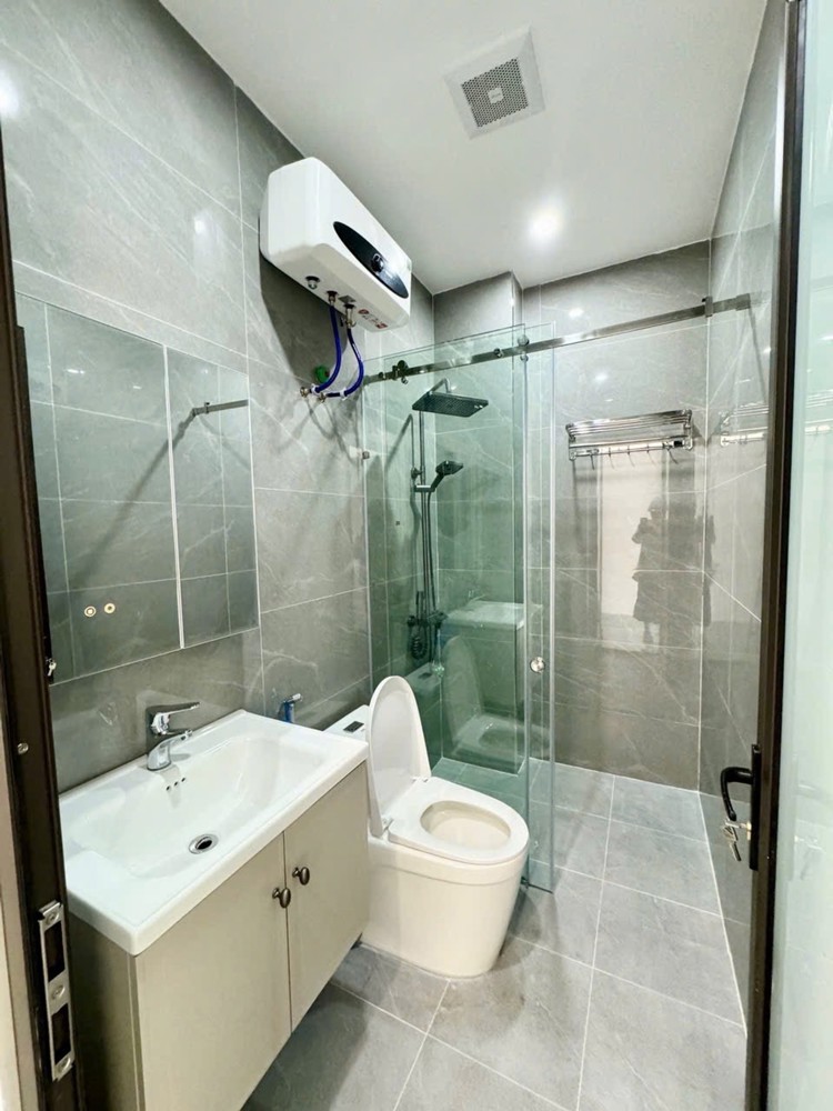 Nhà Mới Khu Phân Lô Đằng Hải - Trần Hoàn, 4,5 Tầng, Thiết Kế Sẵn Thang Máy