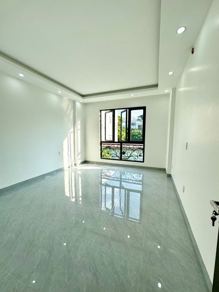 Nhà Mới Khu Phân Lô Đằng Hải - Trần Hoàn, 4,5 Tầng, Thiết Kế Sẵn Thang Máy