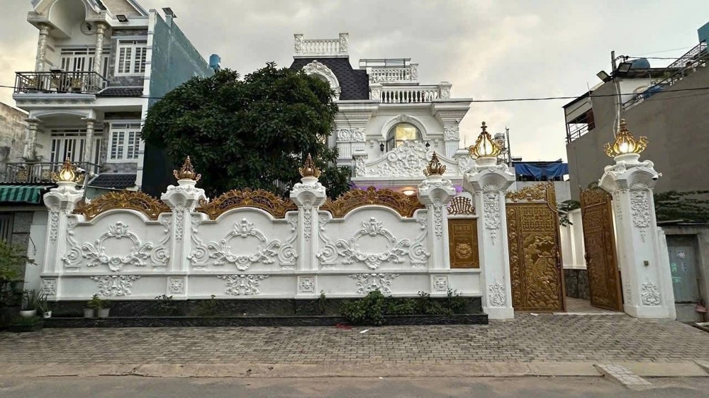 Biệt Thự Siêu Đẹp Mt Phạm Văn Sáng – Full Thổ Cư 300M²