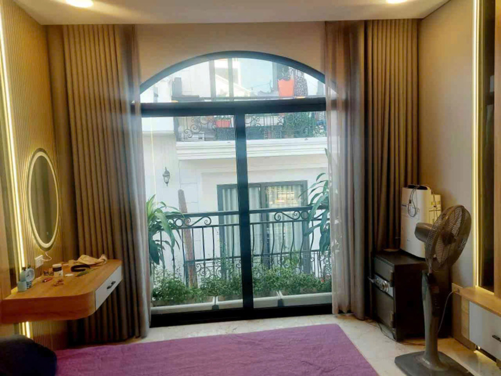 Nhà Đẹp Phúc Đồng – 55M² X 5 Tầng – Gara Ô Tô – Thang Máy – Full Nội Thất