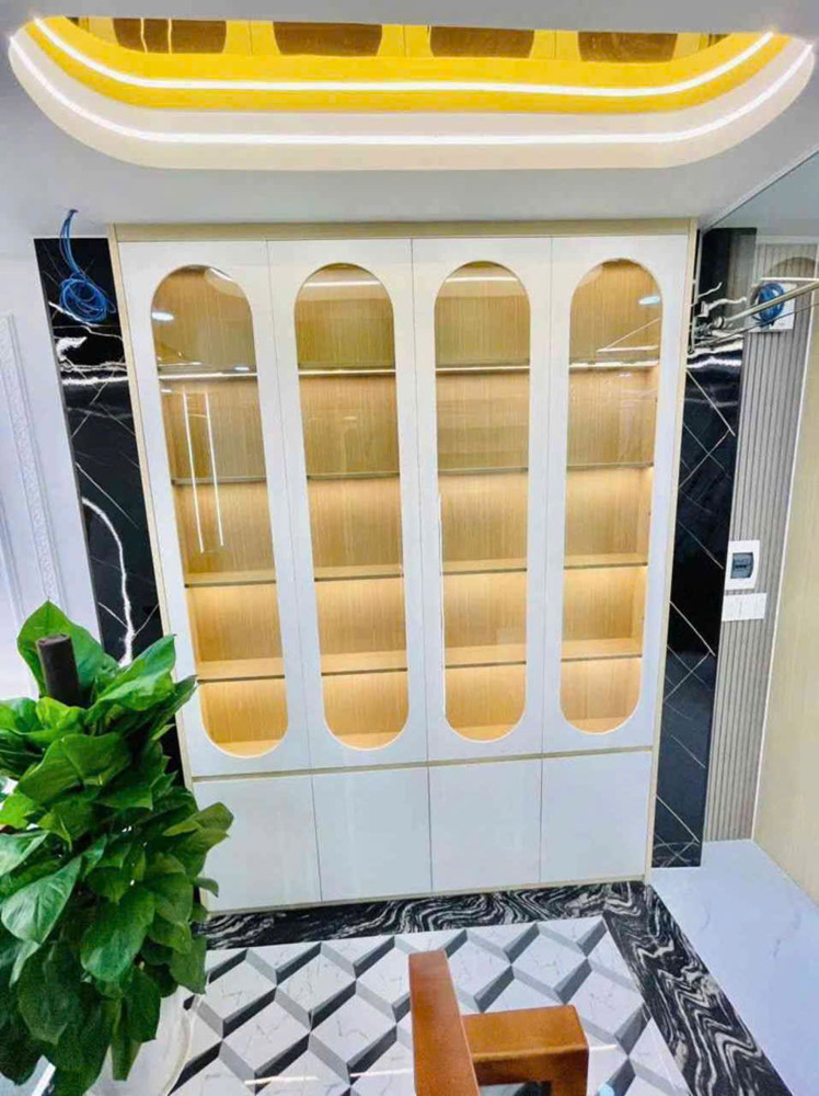 Nhà Bán Lô Góc Lvq 2 Mặt Tiền Thông Thoáng, Hẻm Xe Hơi Né Nhau Thoải Mái, 8,8 Tỷ Tl