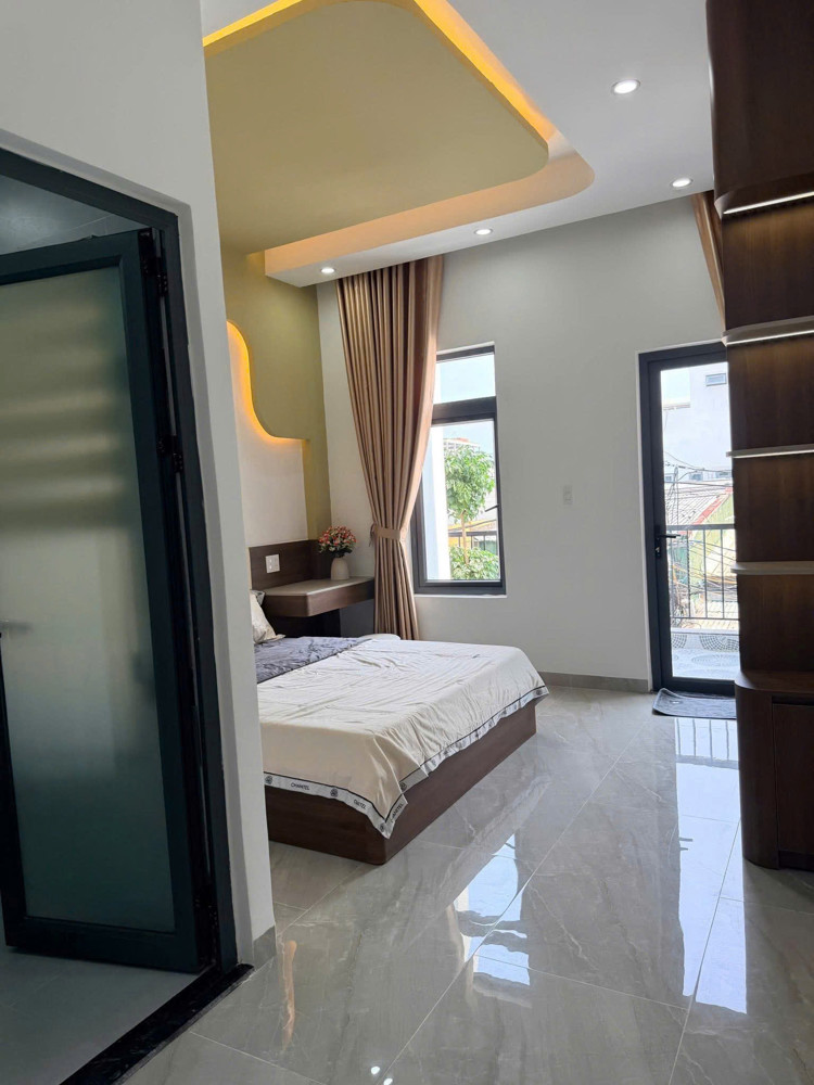 Bán Nhà 3 Tầng Kiệt Ô Tô Nguyễn Chán - Cách Biển Chỉ 100M