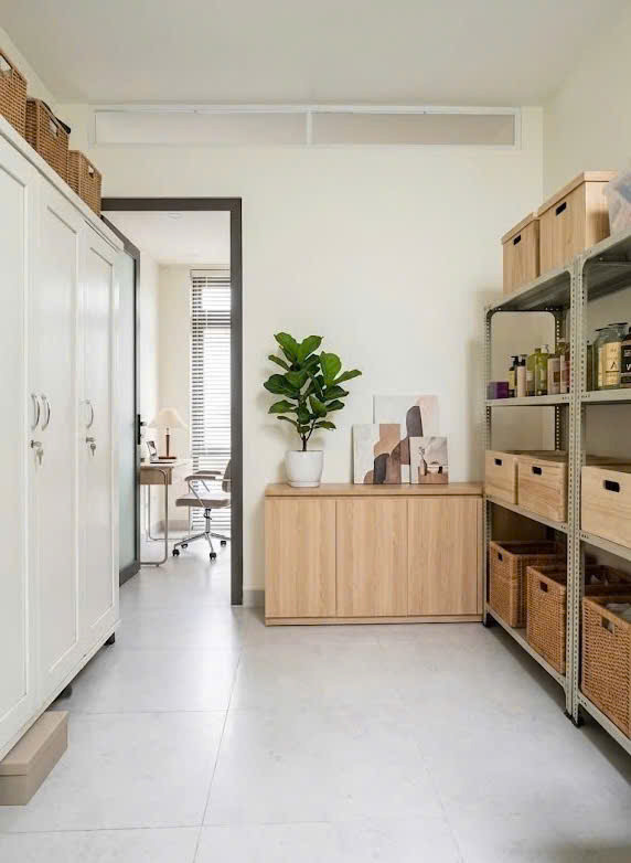 Nhà Đẹp Hẻm Ô Tô Cách Mạng Tháng 8, Quận Tân Bình, 4 Tầng, Giá 7.9 Tỷ
