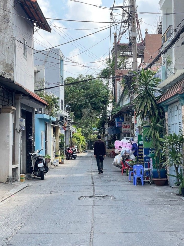 Nhà Đẹp Hẻm Ô Tô, 3 Tầng,Giáp Bình Tân,Tân Phú Chỉ 3 Tỷ 45
