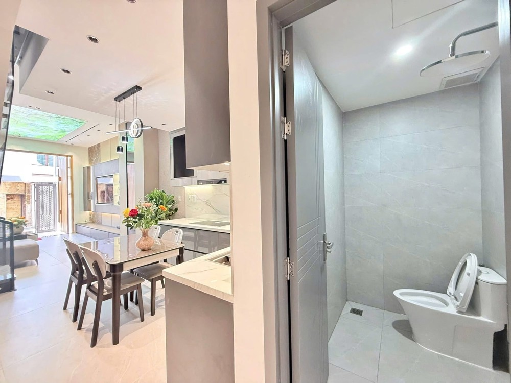 Bán Nhà 3 Tầng 3 Mê Kiệt Ô Tô Tôn Đức Thắng - Full Nội Thất Y Hình