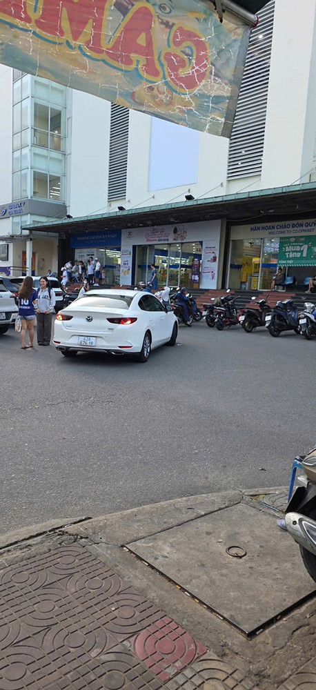 Cho Thuê Mặt Bằng Kinh Doanh Đẹp – 2 Mặt Tiền Đường Điện Biên Phủ, Đà Nẵng