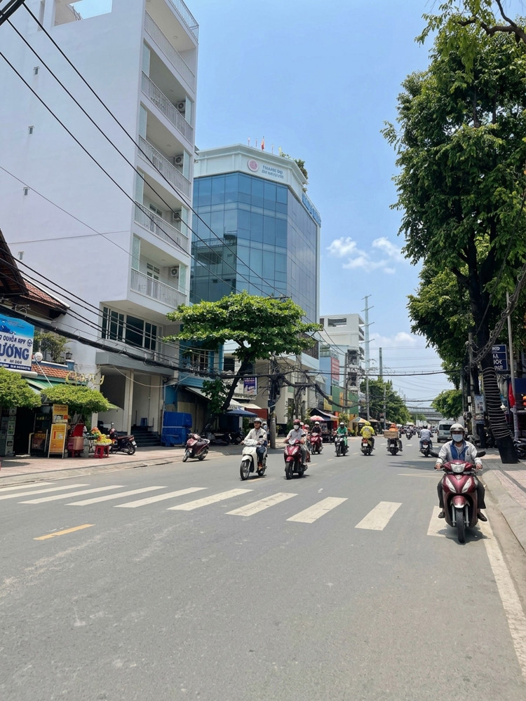 [D2589*] Cơ Hội Hiếm Có Sở Hữu 516M2 Nhà Xưởng Nở Hậu Khủng Sát Đh Văn Lang - Giá 52.X Tỷ!
