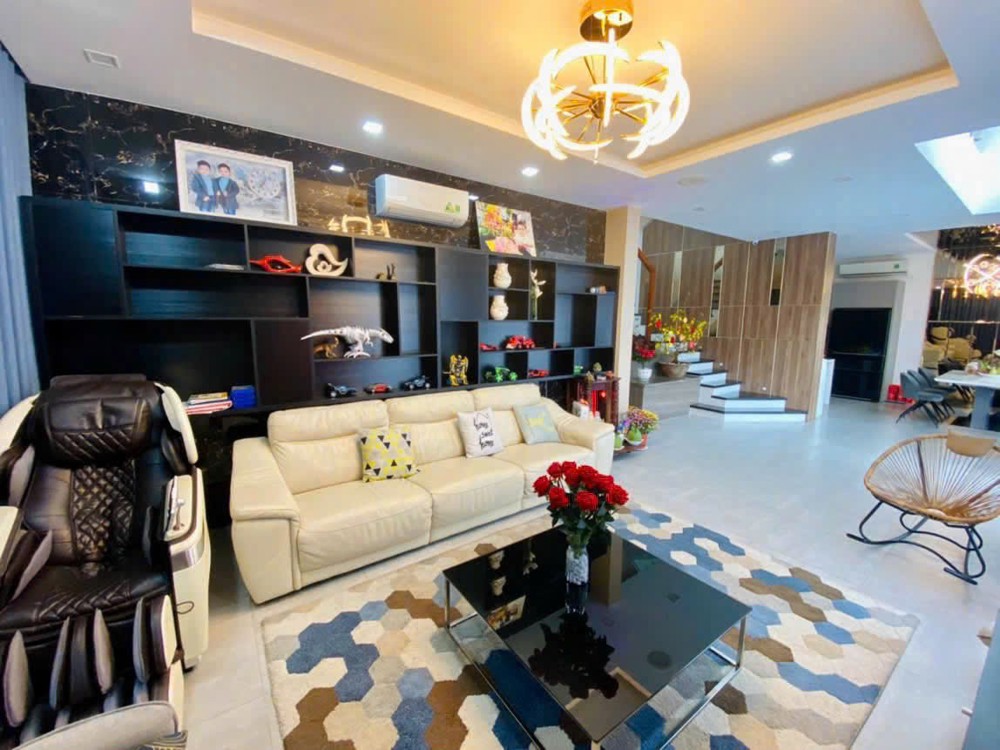 Nhà Đẹp – Giá Tốt- Chính Chủ Cần Bán Biệt Thự Tại Phường Đông Hưng Thuận, Quận 12, Tp Hồ Chí Minh