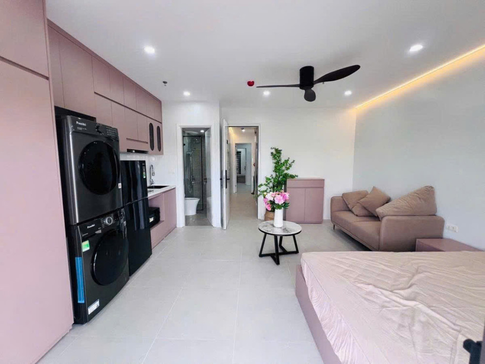 Bán Tòa Mặt Phố Nguyễn Đình Hoàn (Cầu Giấy) - 9 Tầng Mới Cứng - Dòng Tiền >150Tr/tháng