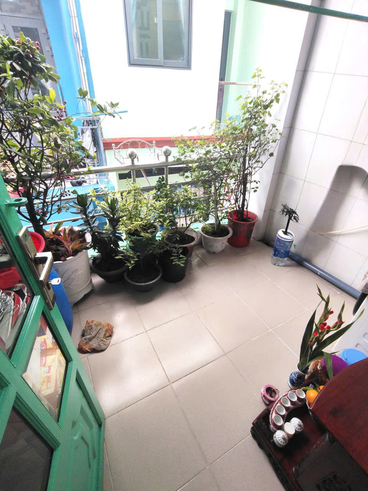 Nhà Nhỏ Gọn 2 Lầu Hẻm Nguyễn Duy P12q8, Giá : 2 Tỷ 560 Triệu
