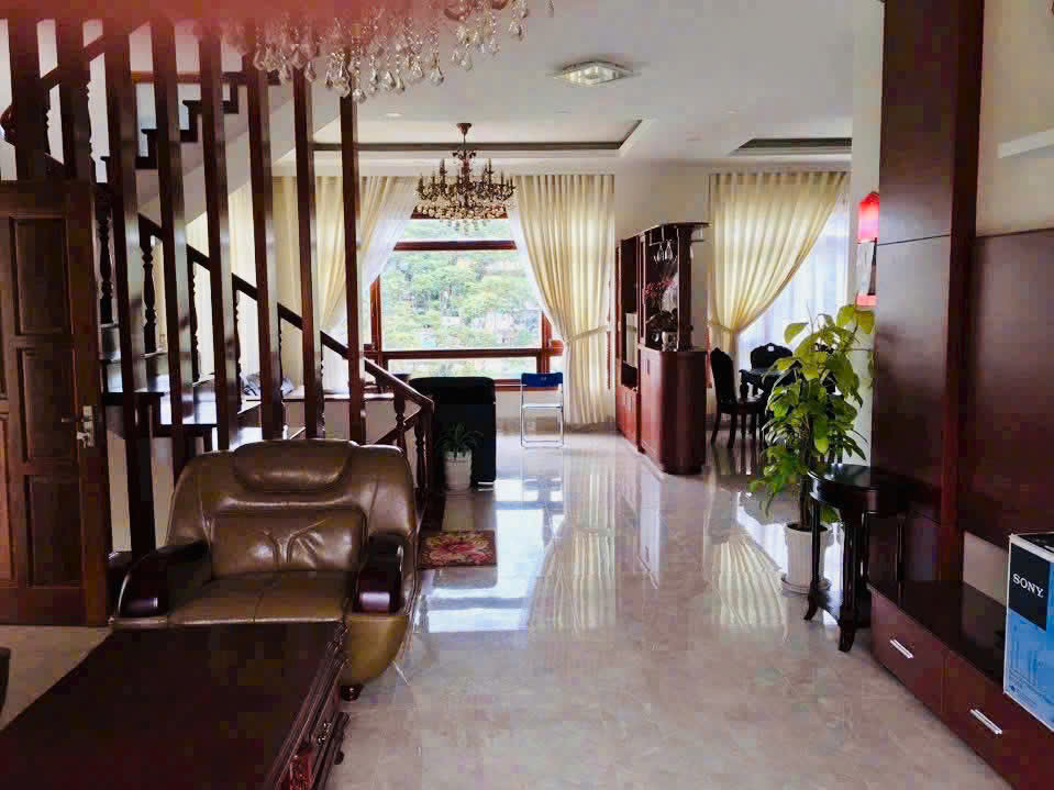 Biệt Thự Sân Vườn Cao Cấp – Gara 4 Ô Tô – View Đẹp Giữa Lòng Đà Lạt
