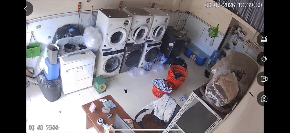 Em Cần Sang Nhượng Tiệm Giặt Sấy Có Chỗ Ngủ Lại Tại Bình Dương
