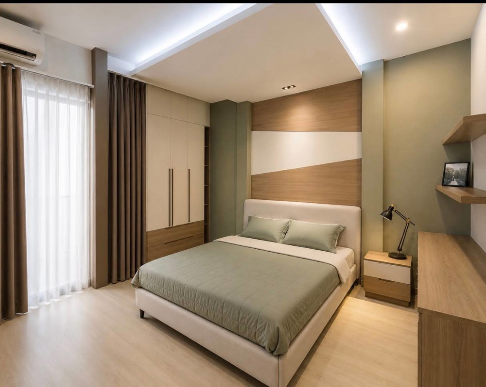 Ngay Lạc Long Quân - Mặt Tiền Chợ Trần Văn Quang - Gần 60M² - 6 Tầng