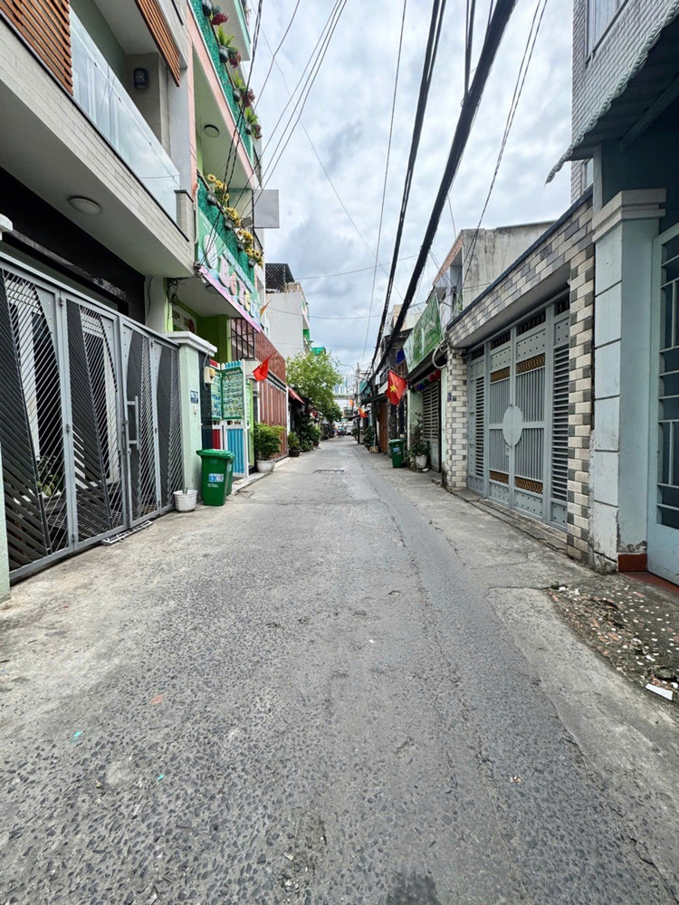 Bán Nhà Bùi Văn Ba, Quận 7 – Nhà Cấp 4- Còn Mới 9 Tỷ 3