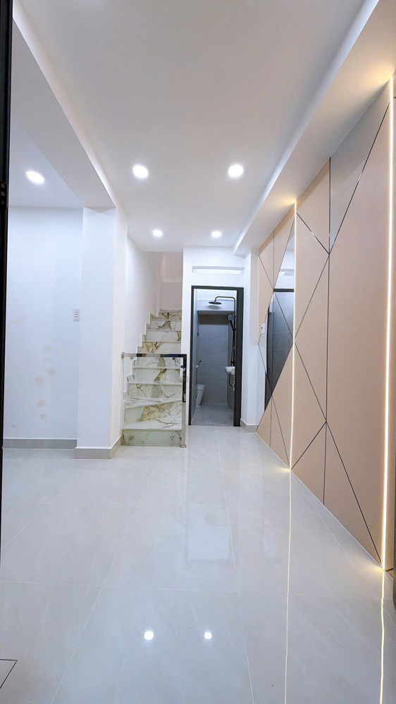Bán Nhà Đẹp Mới Ngay Trung Tâm Sài Gònq4 Như Q1 Phường Sài Gòn ,Khánh Hội Giá Rẻ 1/2Ngang