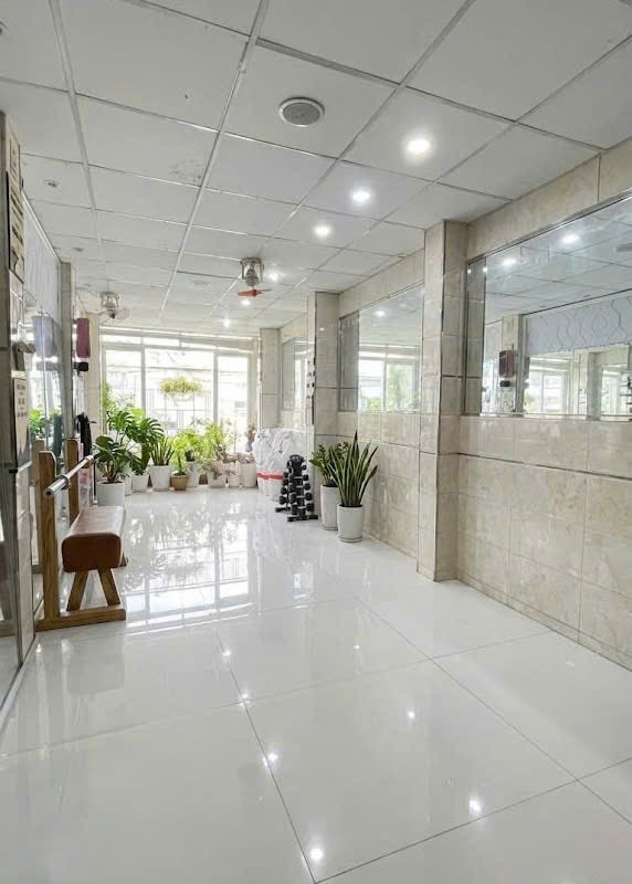 Nhà Mặt Tiền Huỳnh Văn Bánh, Quận Phú Nhuận, 43 M2, 4 Tầng, Giá 10.9 Tỷ