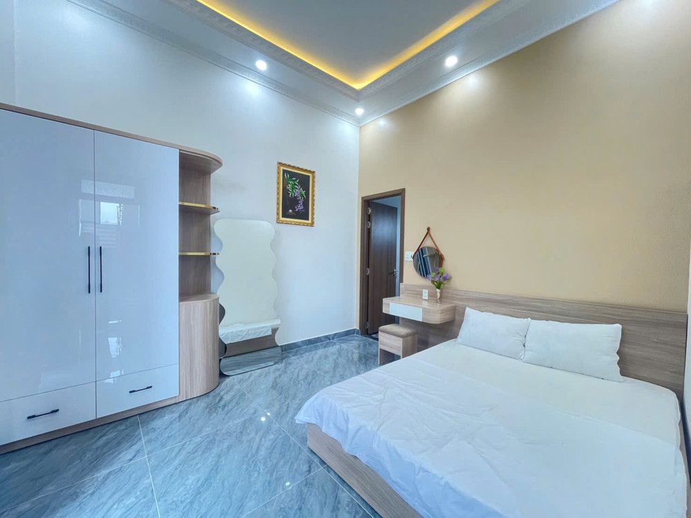 Biệt Thự Khu Trịnh Hoài Đức – Giảm Ngay 2 Tỷ – Sổ Riêng Hoàn Công