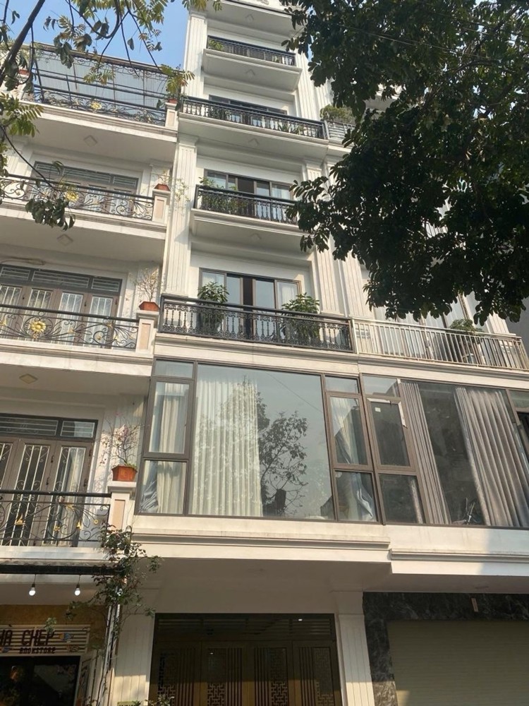 Nguyễn Văn Cừ Ô Tô Lùi Cửa 11 Tỷ 55M Gần Phố,Long Biên