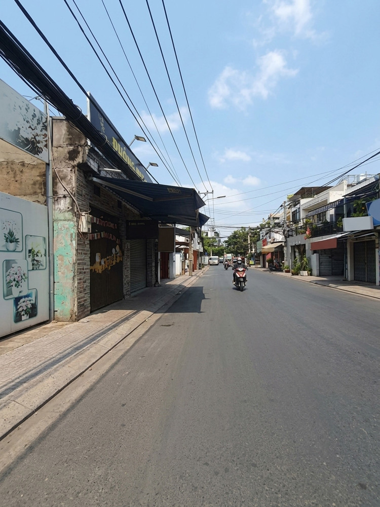 [O2606] Mặt Tiền Kinh Doanh Nở Hậu 10M Sát Đh Văn Lang, 31.X Tỷ