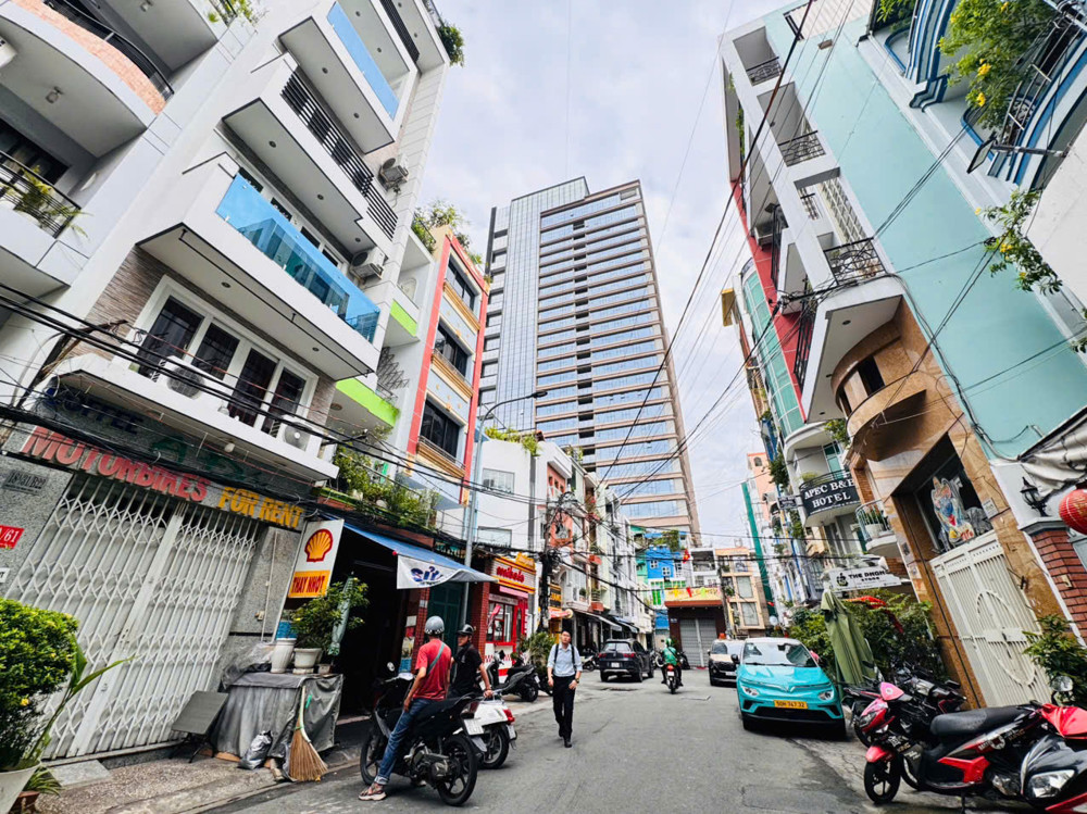 Quận 1: Bán Tòa Nhà 7 Tầng Có Hầm- Mặt Tiền Hxh 10M Nguyễn Thị Minh Khai, P.sài Gòn- Ngang Lớn