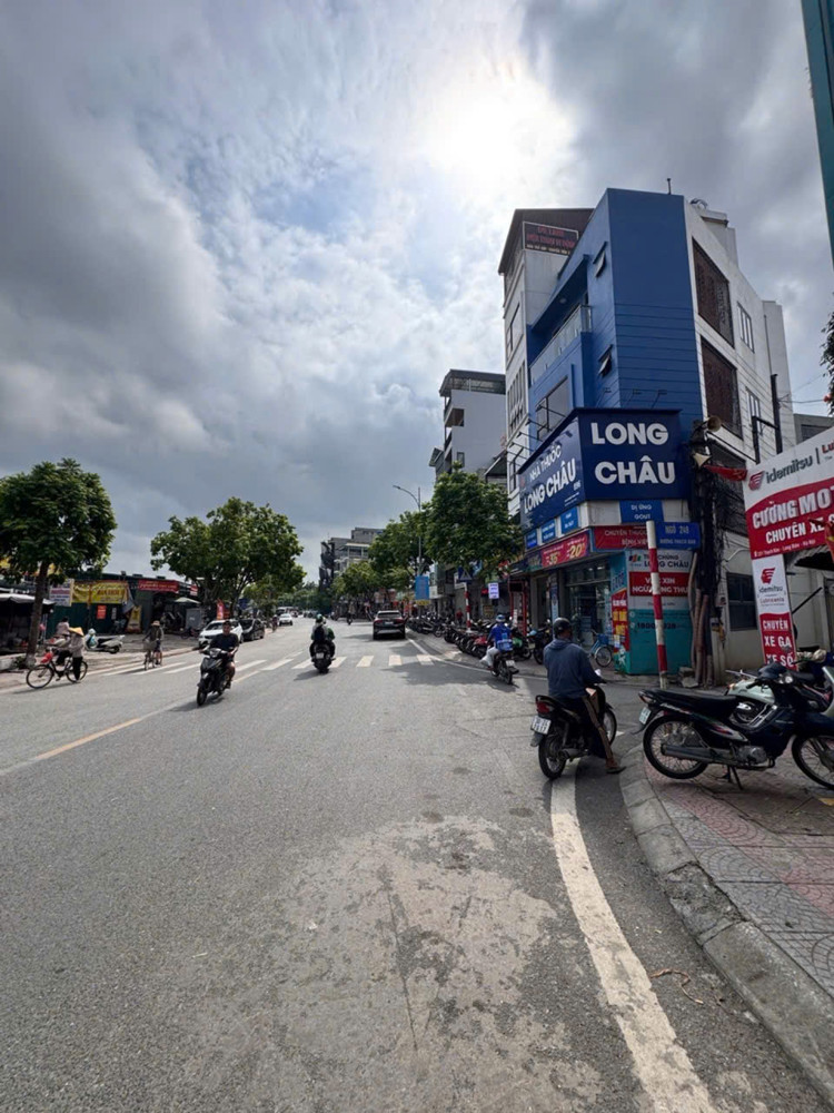 Nhà Đẹp Thạch Bàn – Cổ Linh 50M² X 7 Tầng Gara Ô Tô Thang Máy Full Nội Thất