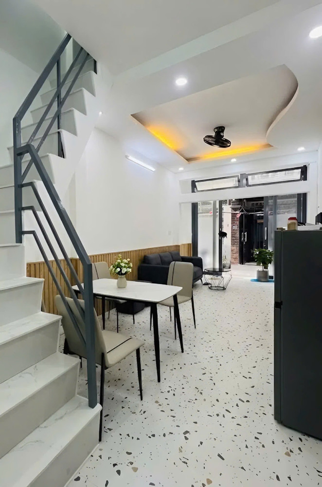 Nhà Mới Nguyễn Thượng Hiền, Quận 3, Thông Võ Văn Tần, 3 X 11M (31 M2), Giá 6.2 Tỷ