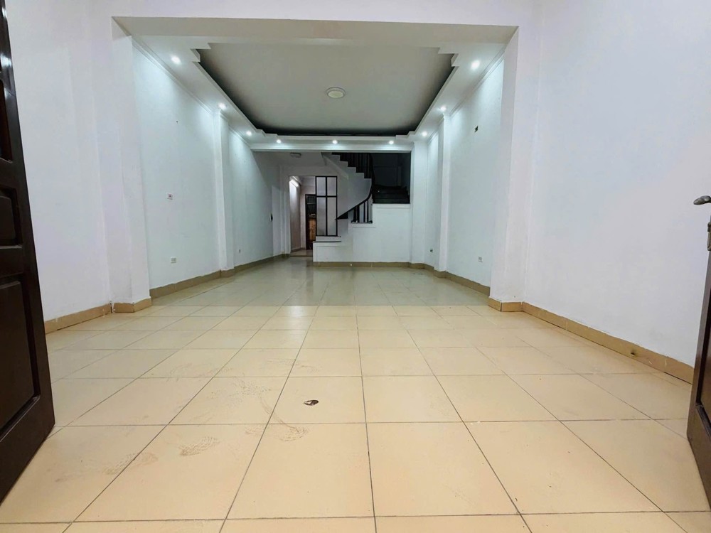 Bán Nhà Bồ Đề 10 Tỷ Gần Phố Ngõ Nông Thoáng Rộng