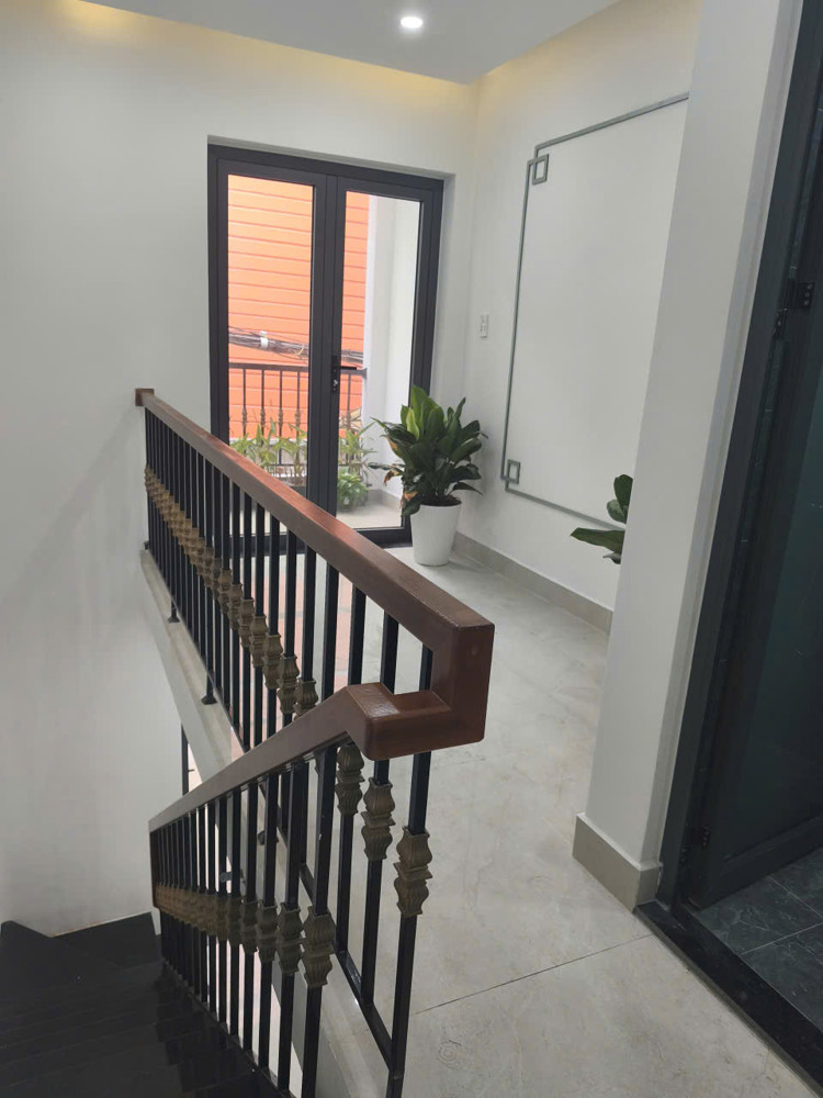 ► Góc Kiệt Thẳng Thông Trần Cao Vân, Gần Trường Đinh Bộ Lĩnh, 2 Tầng Mới Ở Ngay, Hơn 3 Tỷ