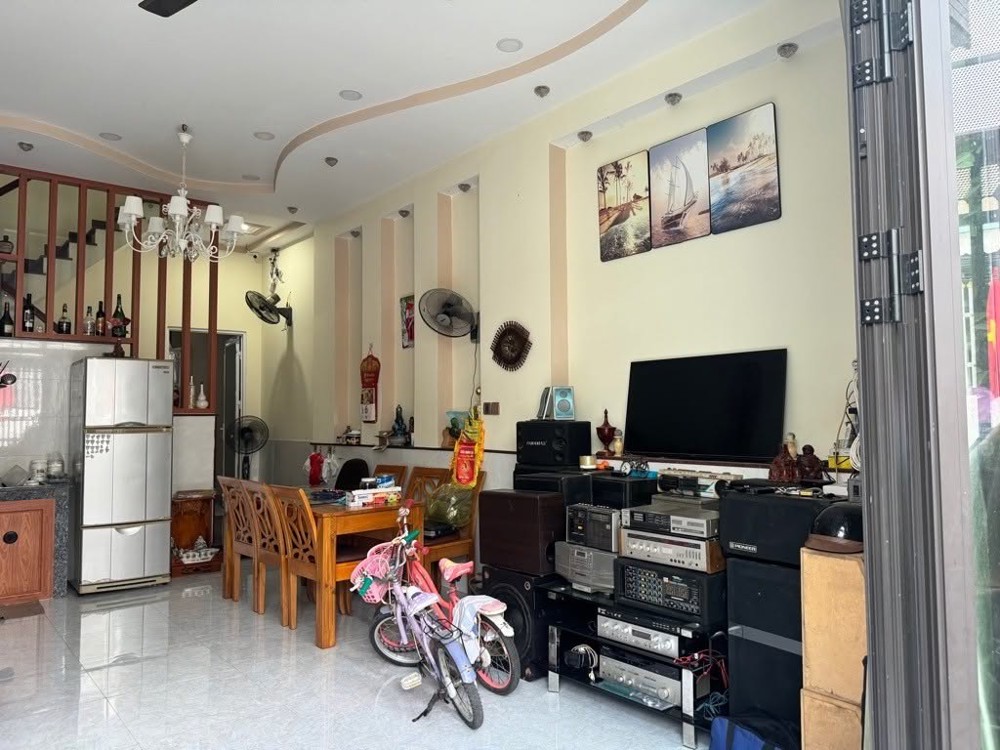 Nhà Phố Đẹp 2 Tầng, 2 Mặt Tiền – Tam Bình - Ngang 5,5M - 75M2 – Nhỉnh 4 Tỷ - Dưới Mức Ngân Hàng