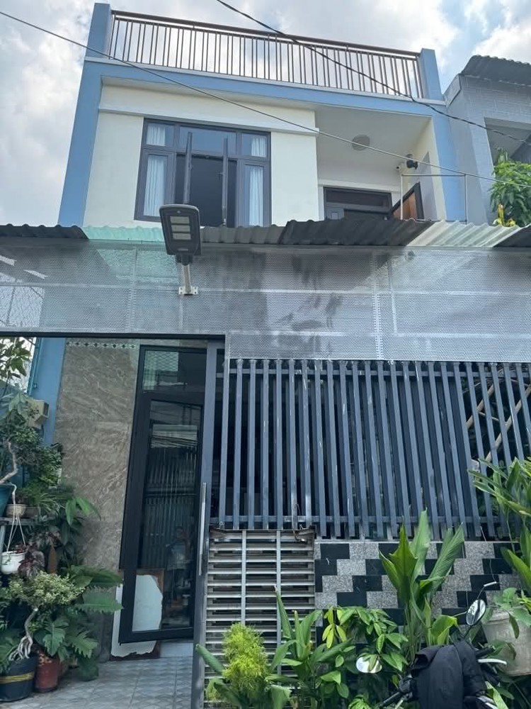 Nhà Phố Đẹp 2 Tầng, 2 Mặt Tiền – Tam Bình - Ngang 5,5M - 75M2 – Nhỉnh 4 Tỷ - Dưới Mức Ngân Hàng