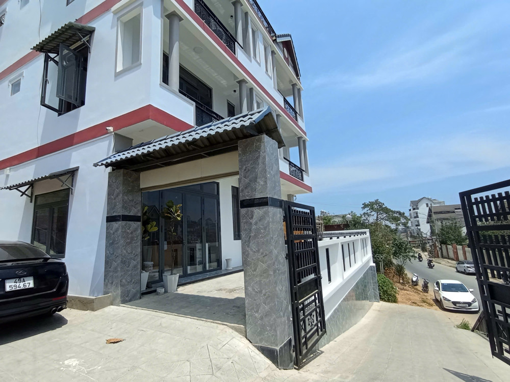 Biệt Thự Mặt Tiền Huyền Trân Công Chúa – 486M² Full Xây Dựng – Tiềm Năng Kinh Doanh Lưu Trú