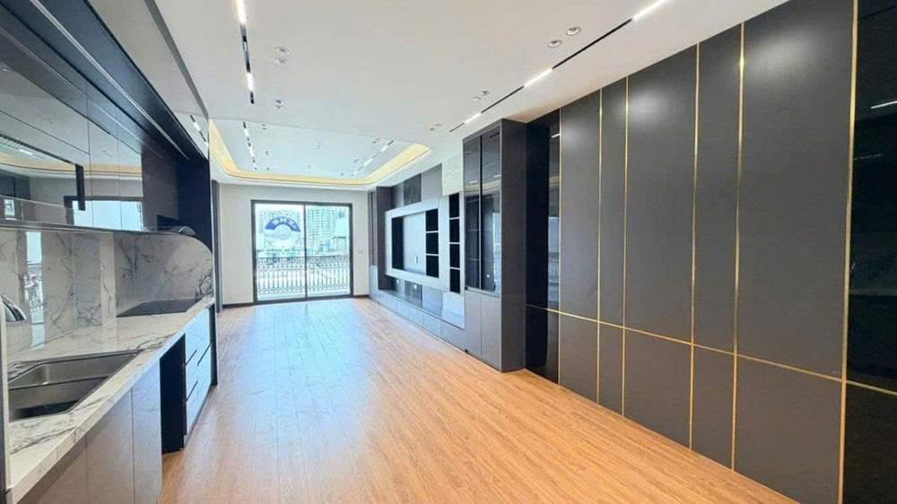 Bán Nhà Phố Trạm 50M 6 Tầng Thang Máy Chân Cầu Vĩnh Tuy Nhỉnh 13 Tỷ
