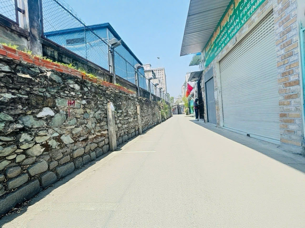 Nhà Phố Đẹp , Lô Góc 2 Mặt Tiền – Tam Bình - 76M2 – Nhỉnh 3 Tỷ - Đường Ôtô Tránh- Ôtô Ngủ Trong Nhà