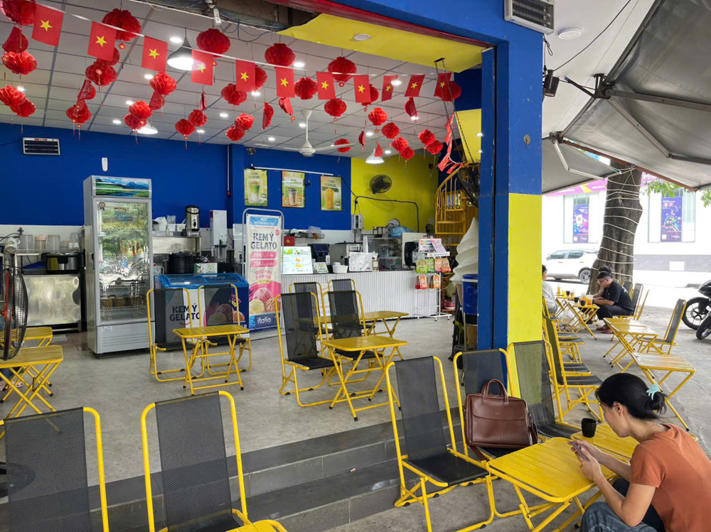 Bình Dương, Quán Cafe - Trà Sữa - Kem , Sang Chỉ : 168 Tr, Góc 2 Mt ( 11M X 13M ) Sát 3 Trường