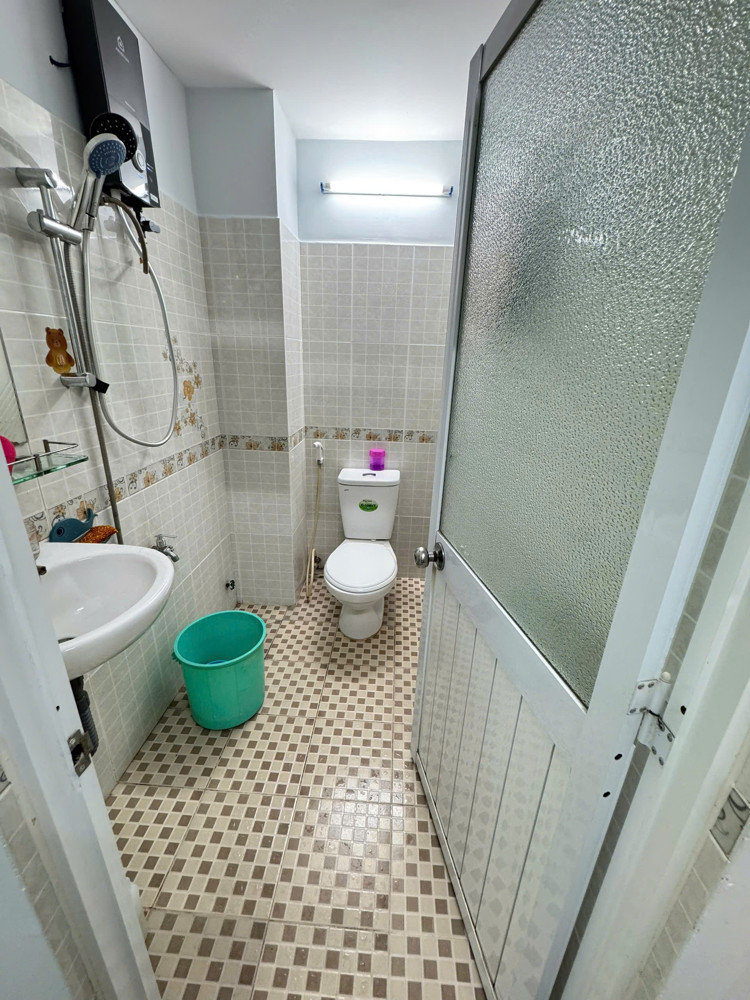 Bán Nhà Đẹp Ngang 3.12 X 17 Đúc Bê Tông Cạnh Q1