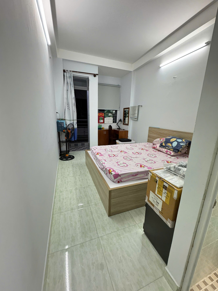 Bán Nhà Đẹp Ngang 3.12 X 17 Đúc Bê Tông Cạnh Q1