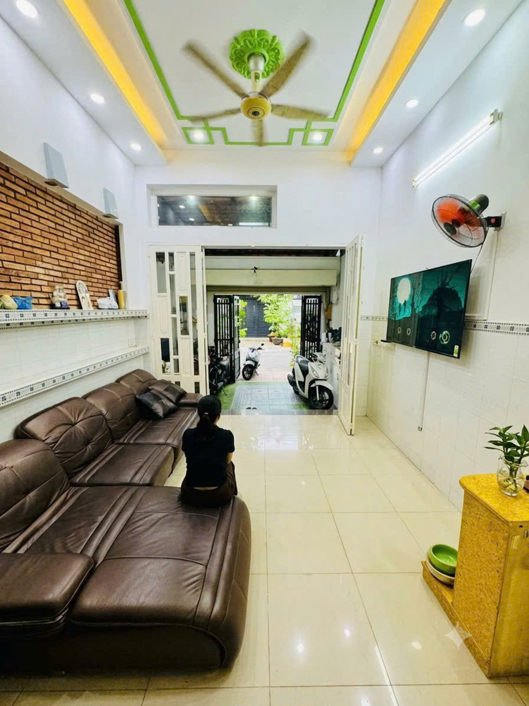 Siêu Phẩm Mặt Tiền Vip Khu Họ Lê – Phú Thạnh - Tân Phú –78M2- 4 Tầng- Nhỉnh 10 Tỷ Xíu